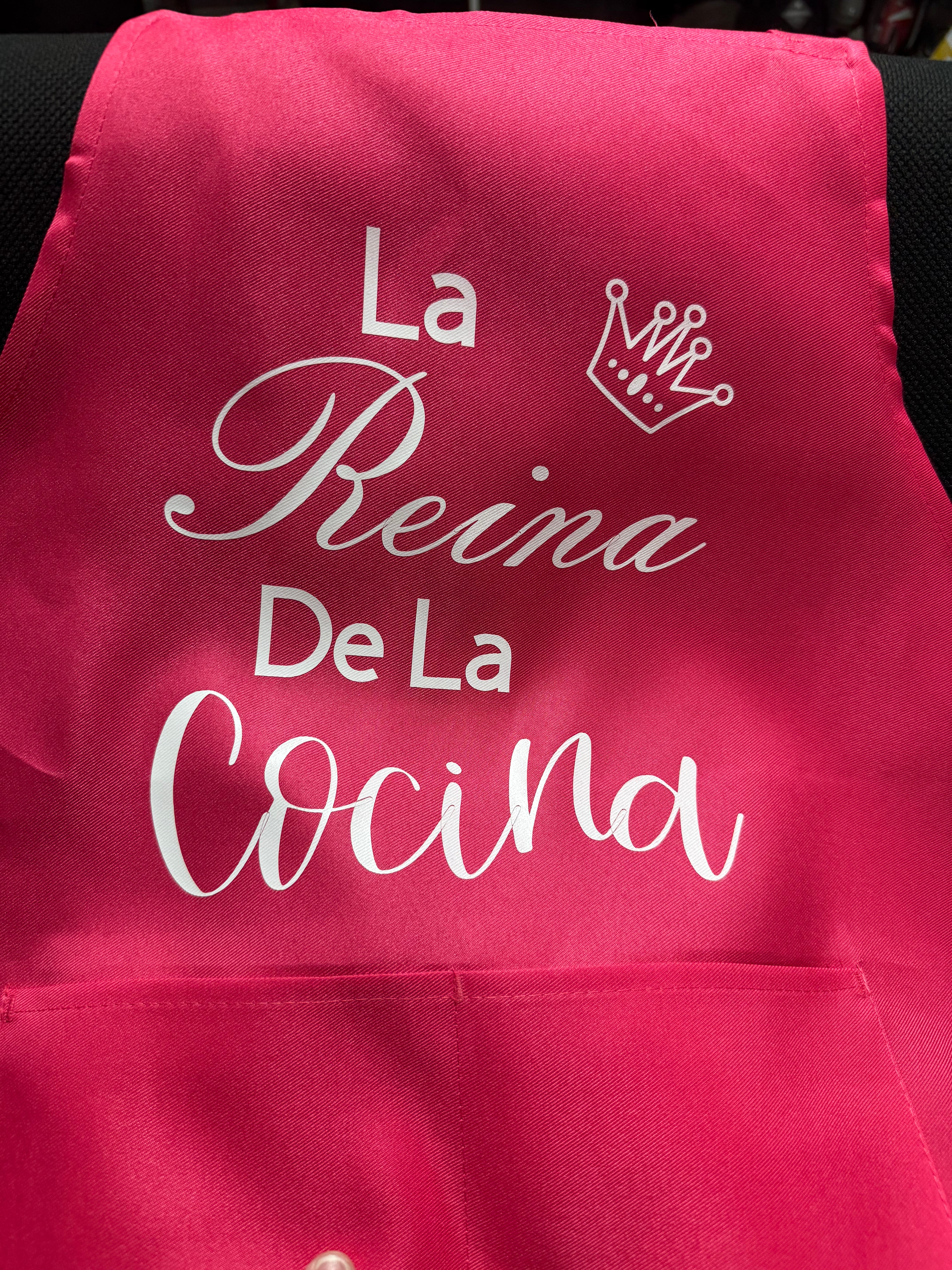 La Reina de la Cocina Apron